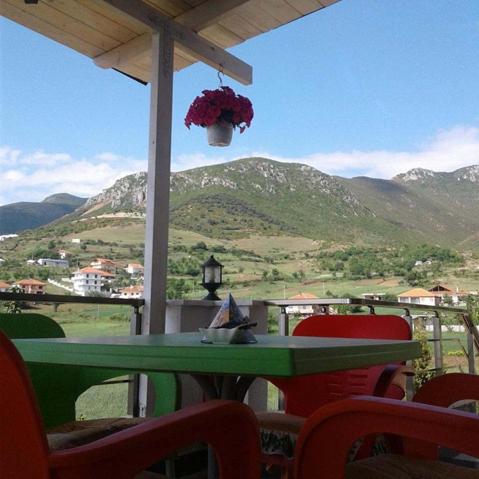 Hotel Villa Stone Dream Bar Restaurant Udenisht Exterior photo